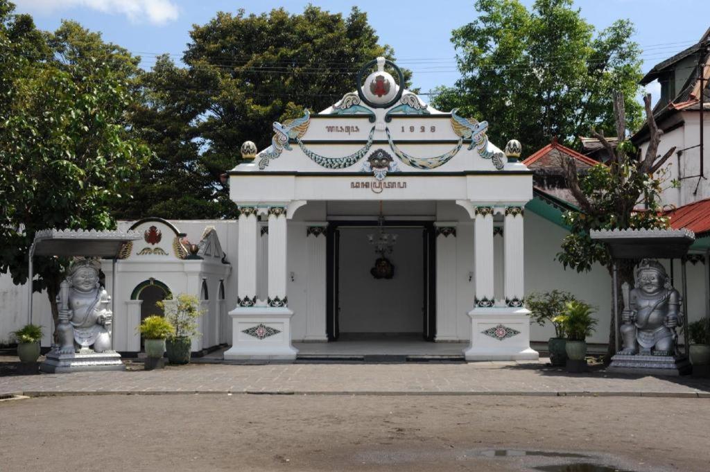 Malioboro Garden Hotel Yogyakarta Ngoại thất bức ảnh