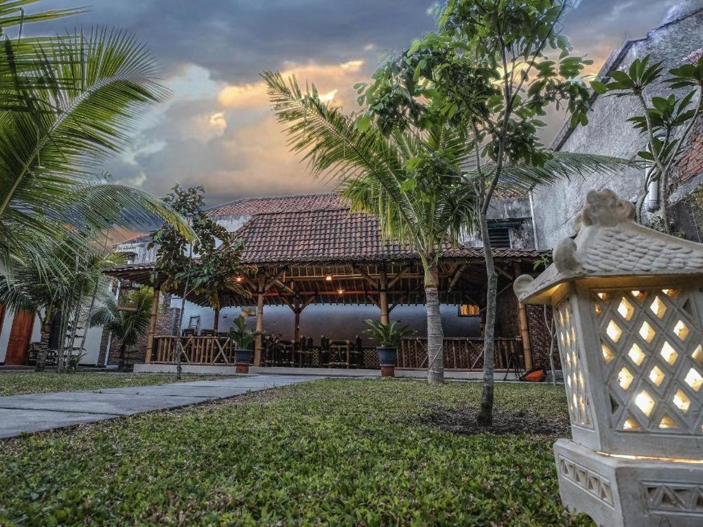 Malioboro Garden Hotel Yogyakarta Ngoại thất bức ảnh