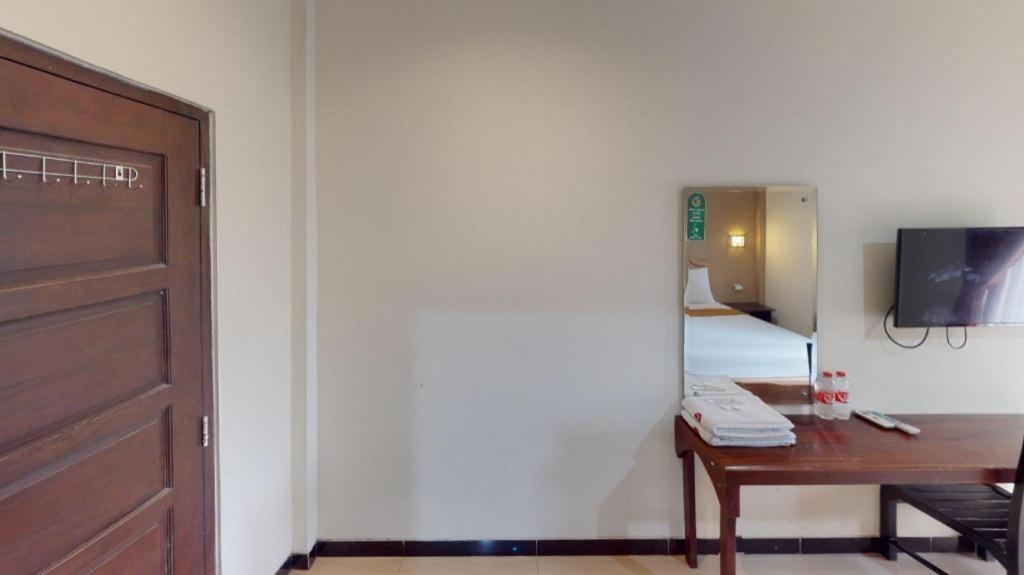 Malioboro Garden Hotel Yogyakarta Ngoại thất bức ảnh